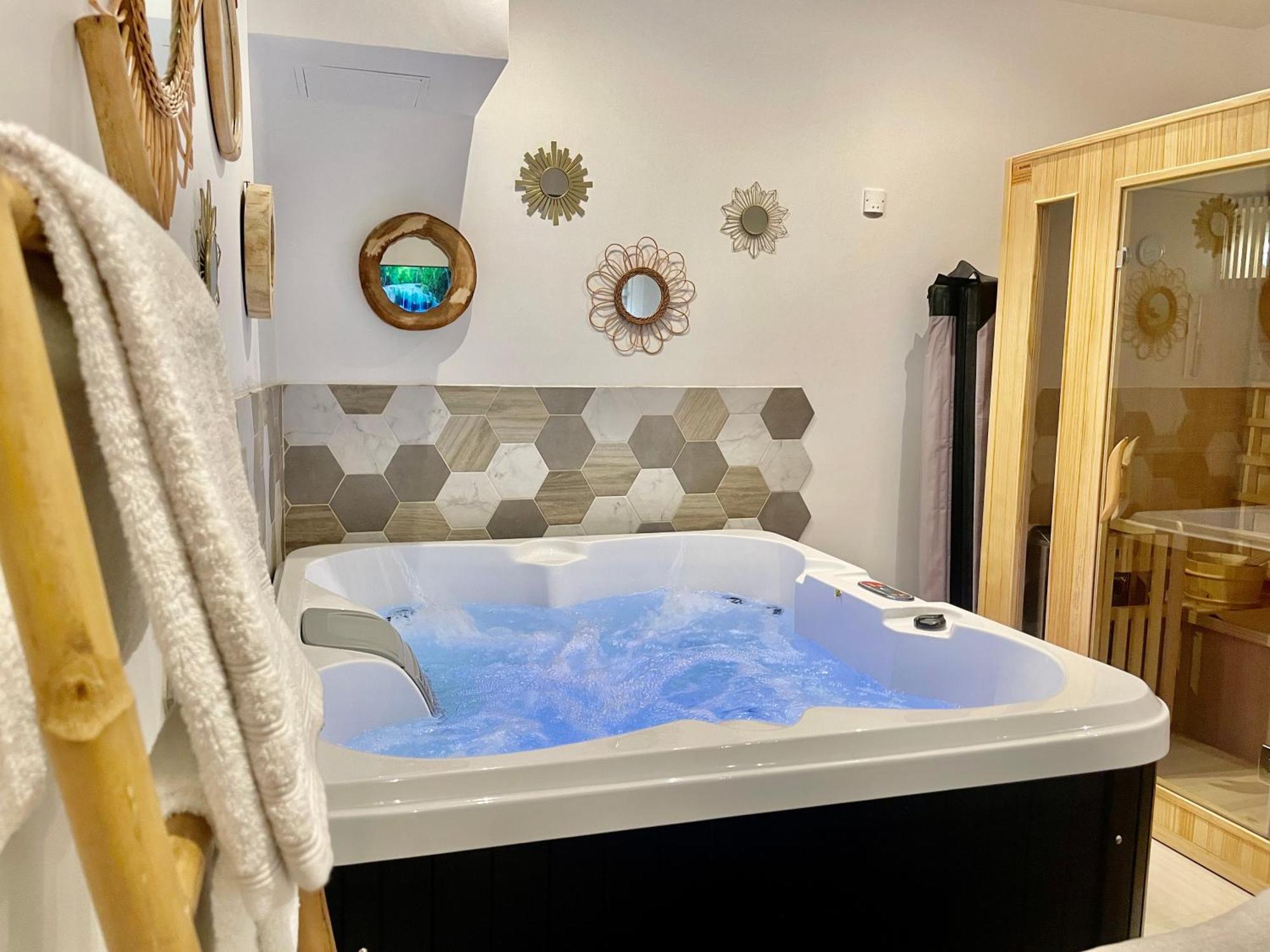 L'Idylle Appartement LʼIsle-sur-la-Sorgue Buitenkant foto
